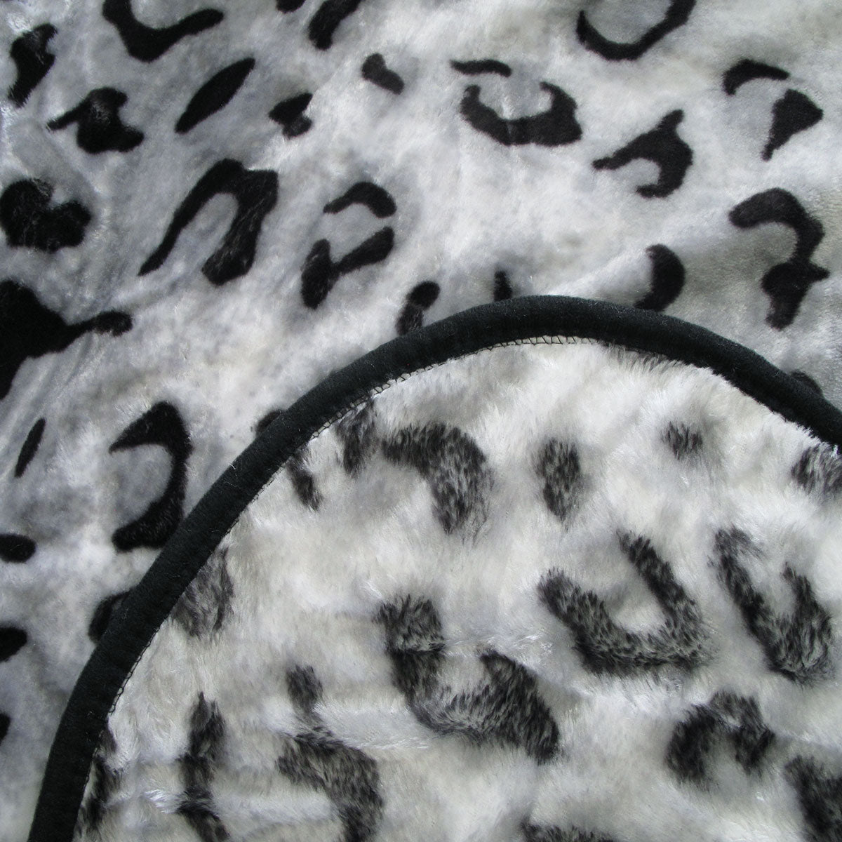 375gsm 1 Ply Animal Print Faux Mink Blanket Queen 200x240 cm Snow Leopard - Newstart Furniture