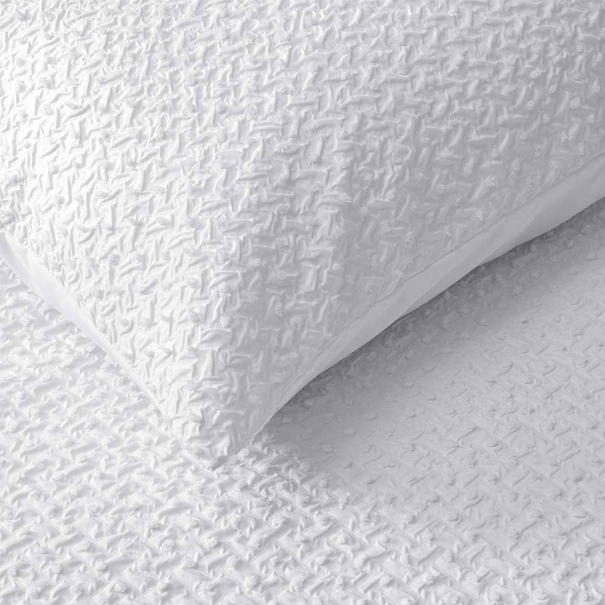 Accessorize Dotty Clip White Jacquard Quilt Cover Set King