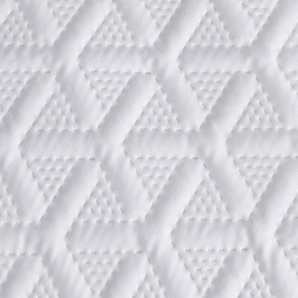 Ardor Leonardo White Embossed Quilt Cover Set Queen