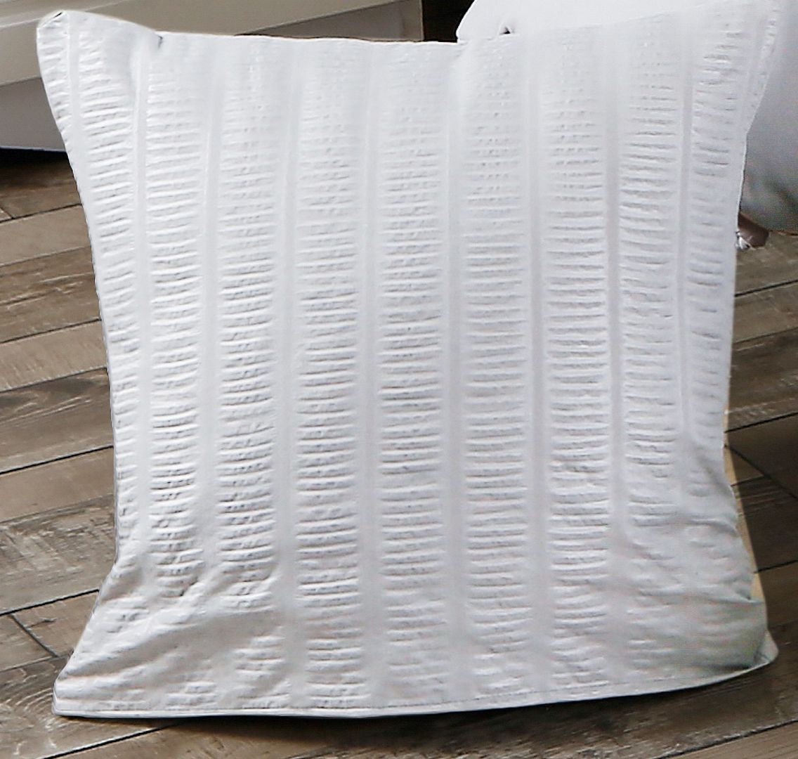 1000TC Premium Ultra Soft Seersucker Cushion Covers - 2 Pack - White - Newstart Furniture