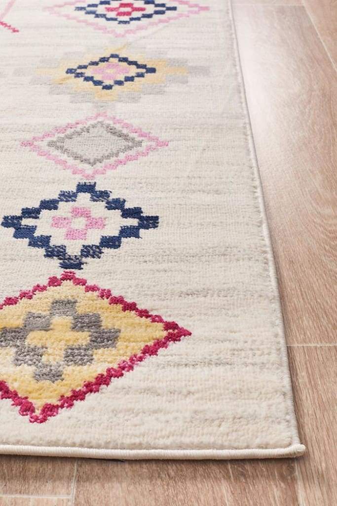 Zanzibar 760 White Floor Rug - Newstart Furniture