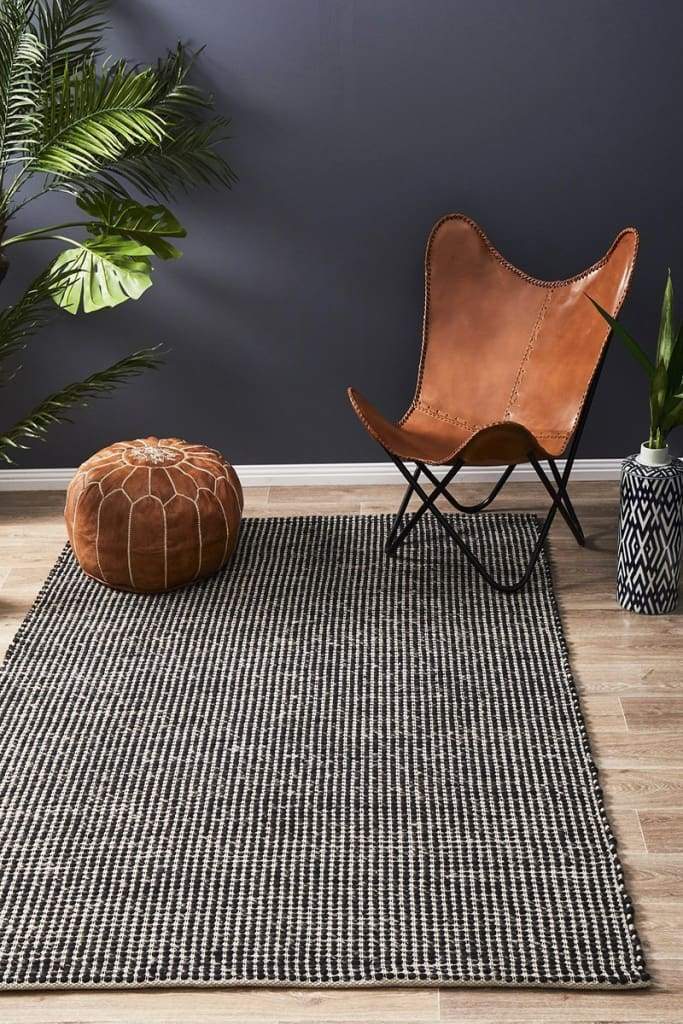 Skandinavian 300 Black Floor Rug - Newstart Furniture