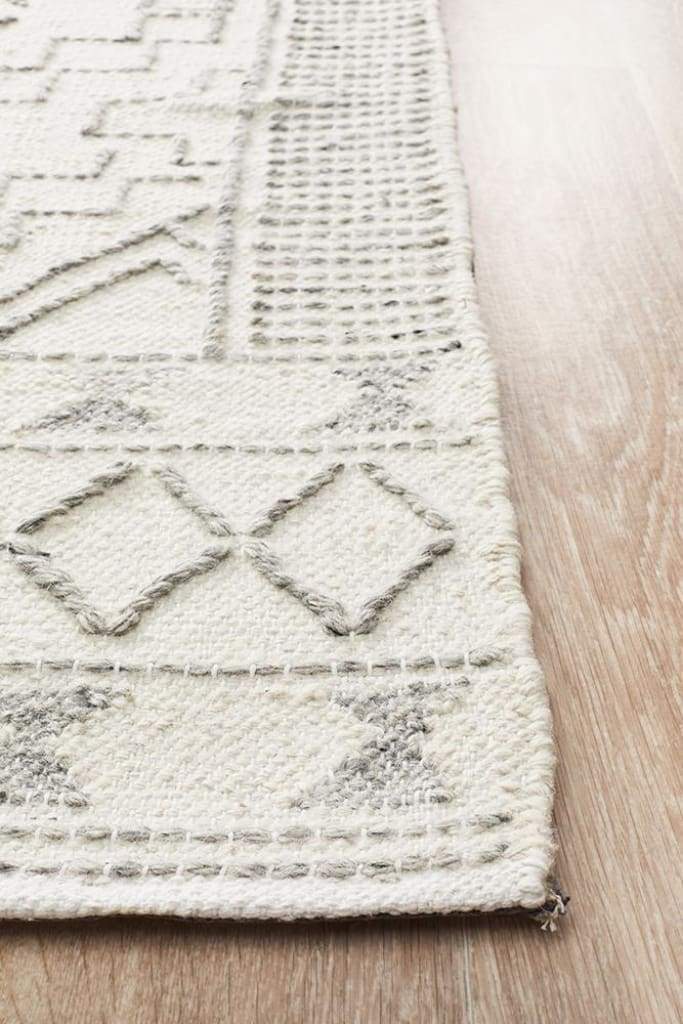 Salena Floor Rug Ivory - Newstart Furniture