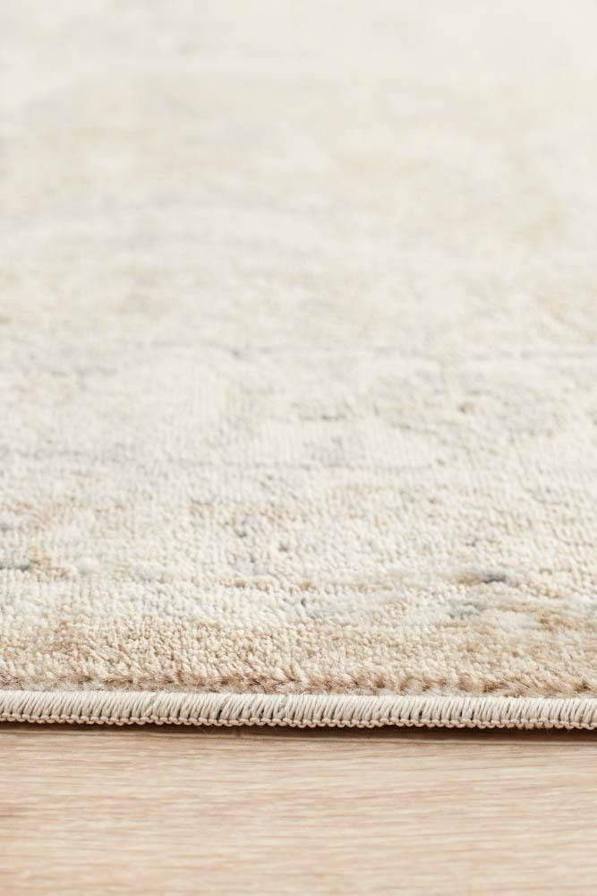 Providence Esquire Central Traditional Beige Rug - Newstart Furniture