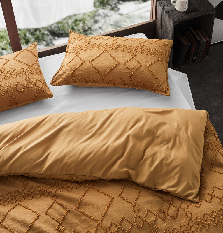 Tufted ultra soft microfiber quilt cover set-single caramel - Newstart Furniture