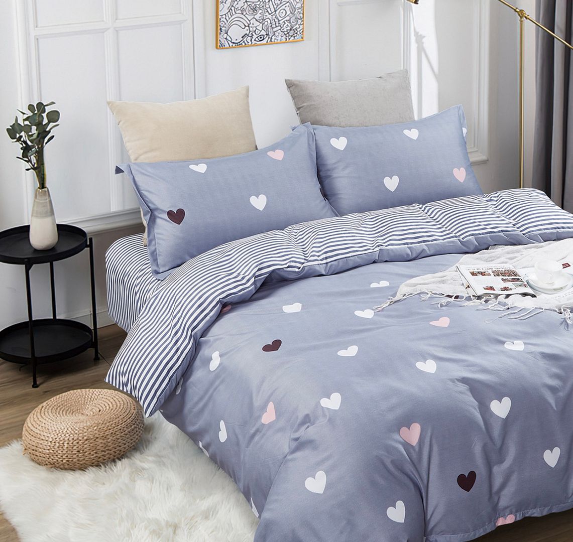 Romantic Heart Print King Size Quilt Cover Set